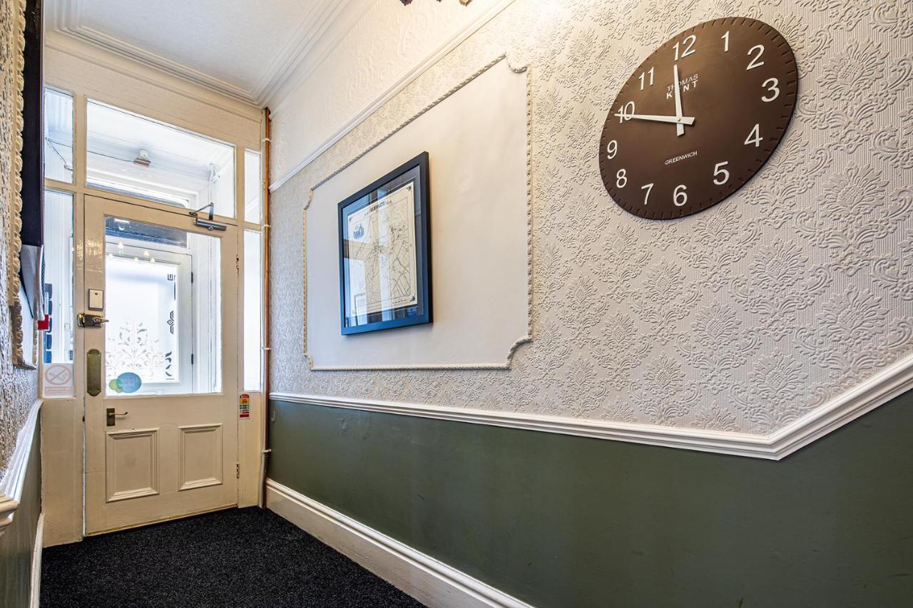Fountains Guest House - Harrogate Stays Экстерьер фото
