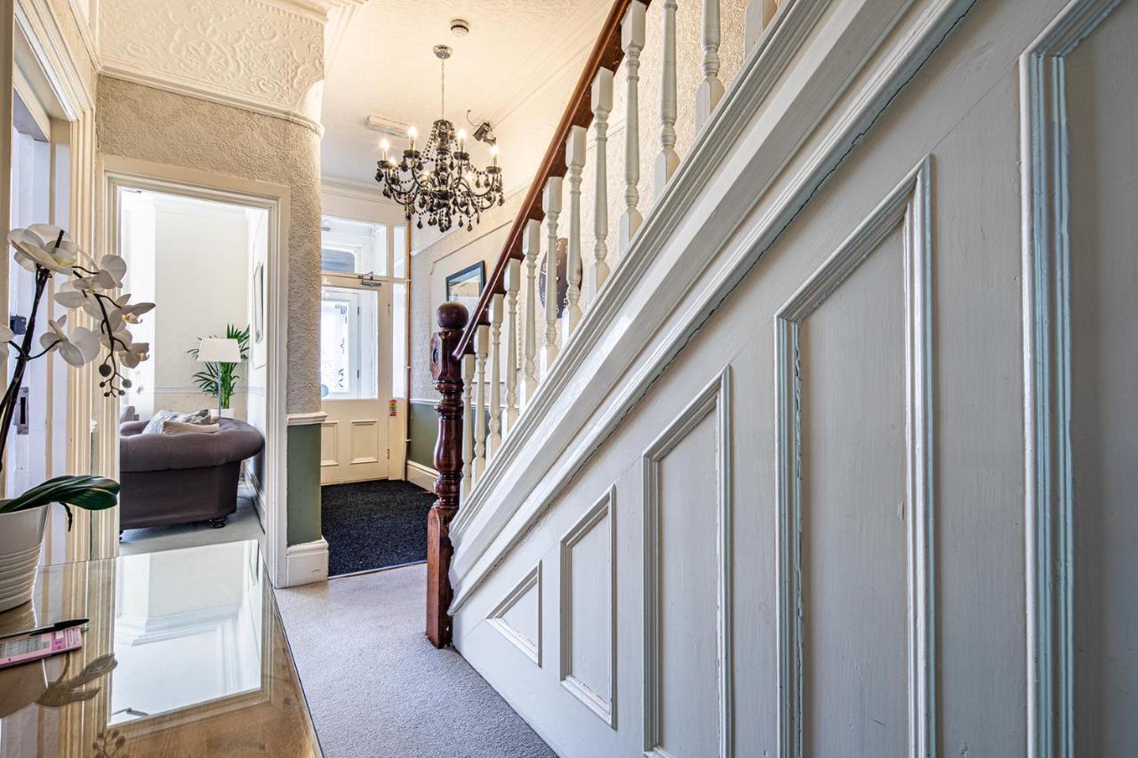 Fountains Guest House - Harrogate Stays Экстерьер фото